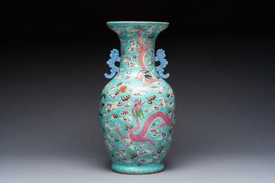 A Chinese famille rose turquoise-ground 'Dragon' vase, 19th C.
