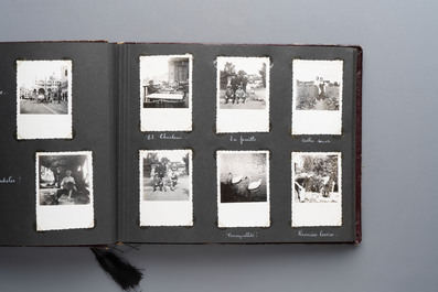 Two albums with travel photographs, postcards, and documentation of a Belgian family travelling through Europe, Asia, America, and Africa, 20th C.