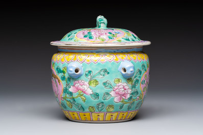 A Chinese famille rose 'kamcheng' bowl and cover for the Straits or Peranakan market, 19th C.