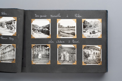 Two albums with travel photographs, postcards, and documentation of a Belgian family travelling through Europe, Asia, America, and Africa, 20th C.
