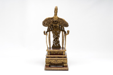An exceptional Vietnamese gilt-lacquered wood and ivory 'Dragon and Phoenix' throne-shaped altar, 18/19th C.