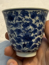 Nine Chinese blue and white cups and 12 saucers, Kangxi