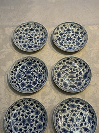 Nine Chinese blue and white cups and 12 saucers, Kangxi