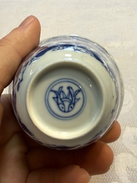 Nine Chinese blue and white cups and 12 saucers, Kangxi