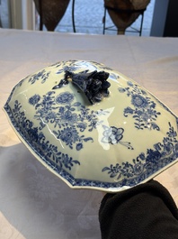 A Chinese blue and white dish, tureen and stand with floral design, Qianlong