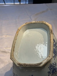 A Chinese blue and white dish, tureen and stand with floral design, Qianlong