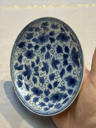 Nine Chinese blue and white cups and 12 saucers, Kangxi