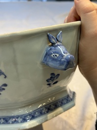 A Chinese blue and white dish, tureen and stand with floral design, Qianlong
