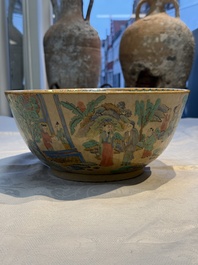 A Chinese famille rose 'Millefleurs' plate, a 'Dragons' plate, and a Nanking famille verte caf&eacute;-au-lait-ground bowl, Qianlong marks, 19/20th C.