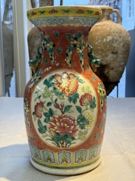 Two Chinese famille rose vases, two jars, a 'Lions' covered teapot and a Buddha, signed Mao Zirong 毛子榮 and Liu Jishun 劉吉順, 19/20th C.