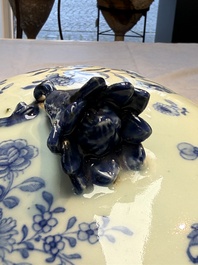 A Chinese blue and white dish, tureen and stand with floral design, Qianlong