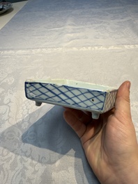 A rare Chinese blue and white Ko-Sometsuke lozenge-shaped inscribed tray for the Japanese market, Tianqi