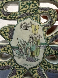 A pair of Chinese verte biscuit 'Shou' wine ewers, 19th C.