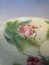 Two Chinese famille rose vases, two jars, a 'Lions' covered teapot and a Buddha, signed Mao Zirong 毛子榮 and Liu Jishun 劉吉順, 19/20th C.