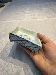 A rare Chinese blue and white Ko-Sometsuke lozenge-shaped inscribed tray for the Japanese market, Tianqi