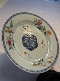 15 Chinese famille rose and Imari-style wares, Kangxi/Qianlong
