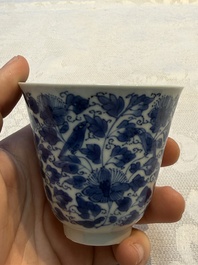 Nine Chinese blue and white cups and 12 saucers, Kangxi