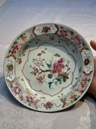 15 Chinese famille rose and Imari-style wares, Kangxi/Qianlong