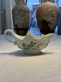 15 Chinese famille rose and Imari-style wares, Kangxi/Qianlong