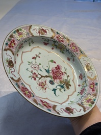15 Chinese famille rose and Imari-style wares, Kangxi/Qianlong