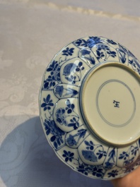 Nine Chinese blue and white cups and 12 saucers, Kangxi