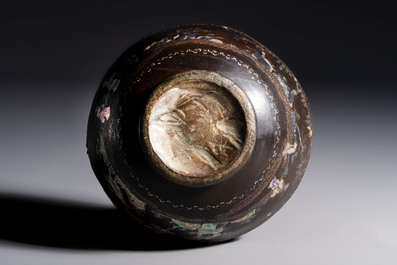 A Chinese silver-lined laque burgaut&eacute; bowl with figural design, Kangxi