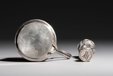 A Russian parcel-gilt silver tea-glass holder or 'podstakannik' and a silver monogram 'herons' seal stamp, 19/20th C.