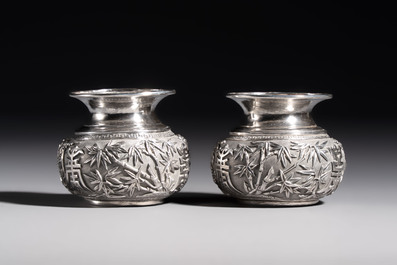 A pair of Chinese silver jarlets, a pair of saucer dishes, a rectangular casket and a cylindrical box, 19/20th C.