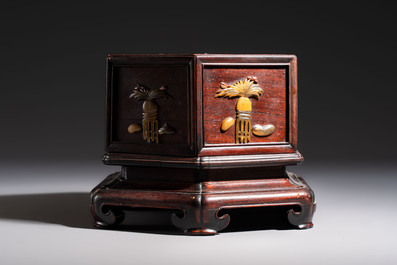 A Chinese soapstone-embellished hongmu 'Antiquities' box and cover, 19th C.