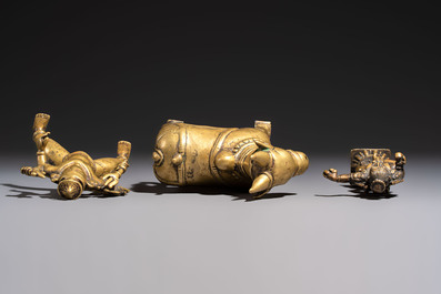 Two Indian bronze figures and two repouss&eacute; copper-alloy plaques, 18/19th C.