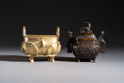 Two Chinese bronze censers and an oil lamp, Xuande and Jin Chun Yuan 金椿源 mark, 19/20th C.