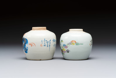 A Chinese blue and white covered jar and two polychrome-decorated jarlets with wooden covers, 18/19th C.