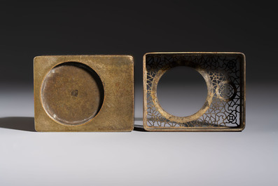 Two Chinese bronze censers and an oil lamp, Xuande and Jin Chun Yuan 金椿源 mark, 19/20th C.