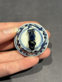 A large collection of 152 pieces, mainly Chinese porcelain covers, Kangxi and later