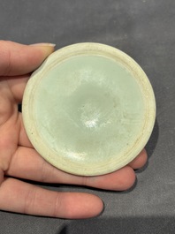 A large collection of 152 pieces, mainly Chinese porcelain covers, Kangxi and later