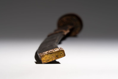 A Chinese palace guard sword 'Dao' inscribed 'Da Nei Shi Wei 大內侍衛', with lacquered wooden scabbard and gilt-bronze 'Dragon' mounts, Qing