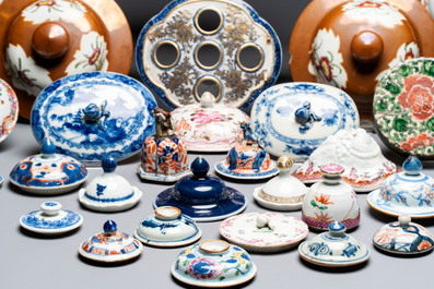 A large collection of 47 Chinese covers and lids, 18/20th C.