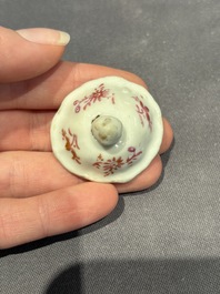 A large collection of 152 pieces, mainly Chinese porcelain covers, Kangxi and later