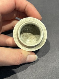 A large collection of 152 pieces, mainly Chinese porcelain covers, Kangxi and later