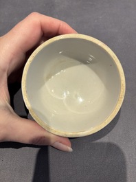 A large collection of 152 pieces, mainly Chinese porcelain covers, Kangxi and later