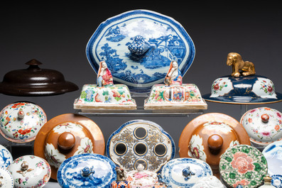 A large collection of 47 Chinese covers and lids, 18/20th C.