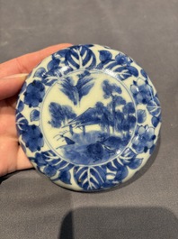 A large collection of 152 pieces, mainly Chinese porcelain covers, Kangxi and later