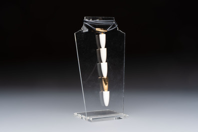 A Vhernier 'Calla' pendant necklace, 18kt gold and Kogolong, Italy, 21st C.