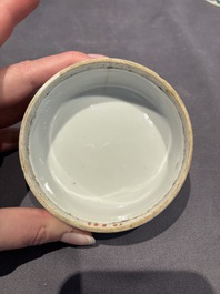 A large collection of 152 pieces, mainly Chinese porcelain covers, Kangxi and later