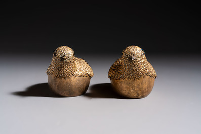 A pair of Chinese enamelled gilt-silver quail-form boxes and covers, 19/20th C.