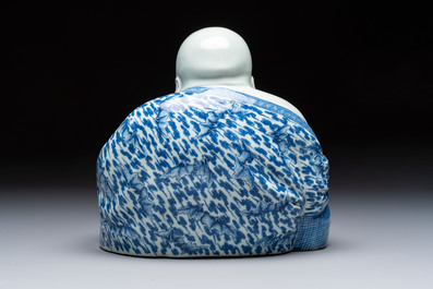 A Chinese blue and white Milefo Buddha, Wei Hongtai 魏洪泰 mark, 19th C.
