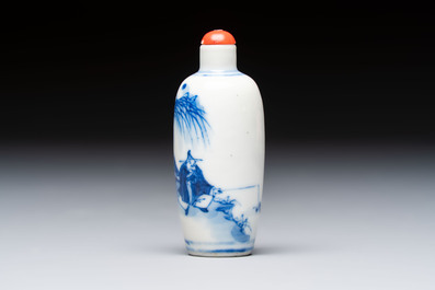 A Chinese blue and white 'Fisherman' snuff bottle, 19th C.