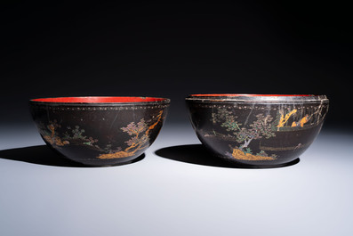 An unusual Chinese laque burgaut&eacute; 'Double Bowl' box depicting scenes from Xi Xiang Ji, Kangxi