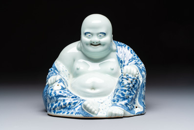 A Chinese blue and white Milefo Buddha, Wei Hongtai 魏洪泰 mark, 19th C.