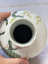 A fine Chinese famille verte 'Peacocks' vase, 19th C.